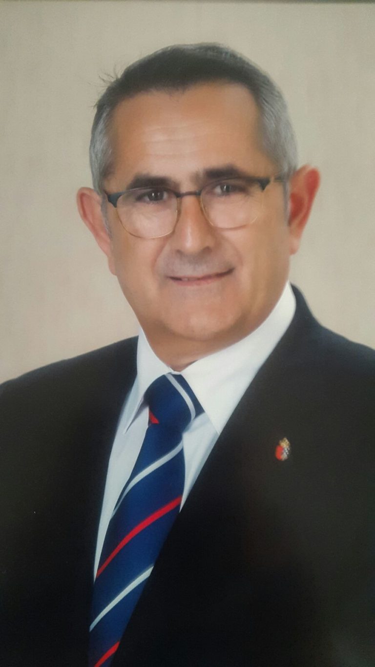 ALCALDE-LA-UNION-2-768x1366-1