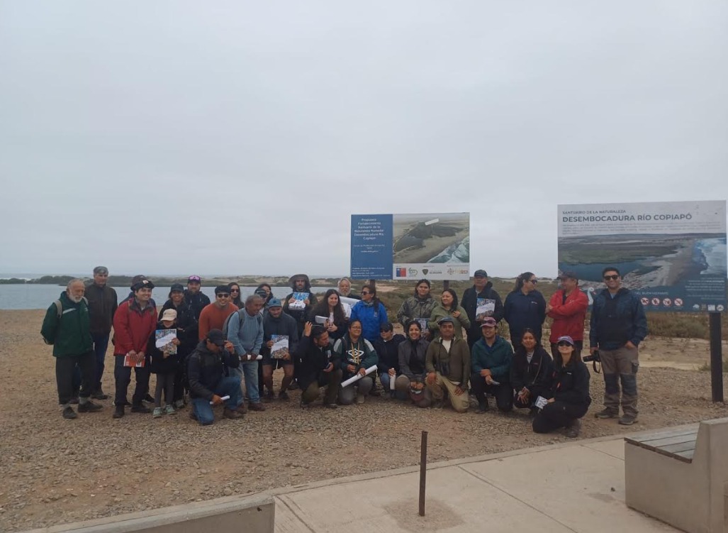 Exitosa jornada de Monitoreo Comunitario de Avifauna en el Santuario de la Naturaleza Humedal Desembocadura Río Copiapó