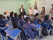 Estudiantes de Iquique y Alto Hospicio reciben donación de mobiliario gracias a convenio Mineduc – SLEP con Fundación Collahuasi