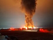 Municipalidad de Alto Hospicio colabora en extinción de incendio en ex vertedero clandestino