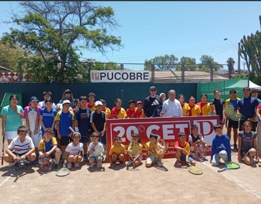 Copiapó: Estudiantes Salesianos brillan en el 20° Campeonato Escolar de Tenis junto a Nicolás Massú