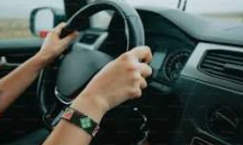 Nueva normativa para conducir vehículos motorizados ya es ley