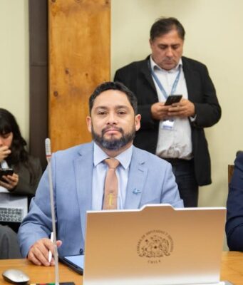 Diputado Carlos Carvajal solicitó gestiones al ministro del MOP para mejorar la conexión entre Iquique, Alto Hospicio y el Tamarugal y acelerar el proyecto de ex Aduana
