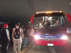 Municipio dispuso buses para apoyar traslado de vecinos desde Iquique