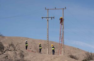 CGE anuncia compensaciones por sistema frontal en el norte:incluye un pago de hasta $40.000 con trámites expeditos ycobertura por daños mayores