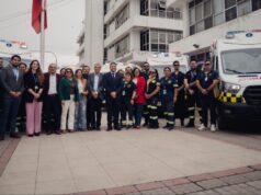 Gobierno Regional entrega cinco nuevas ambulancias para fortalecer la salud municipal de Iquique y caleta San Marcos