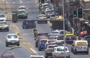 Fiscalía logra condena de 10 años y un día para dos hombres que robaron vehículo usando armas de fuego