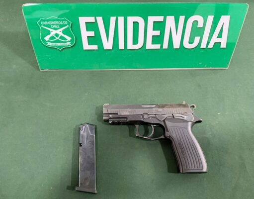 Carabineros detiene a hombre que portaba arma de fuego durante control preventivo en Alto Hospicio