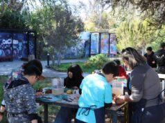 Familias, docentes y artistas crearon obras con barro y luces que se exhibirán en Cecrea Vallenar