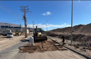 Equipos municipales bachean y repavimentan zonas críticas afectadas por las pasadas lluvias